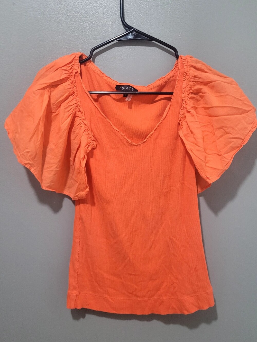 1.STATE-Orange Ruffle Sleeve Top Sz M